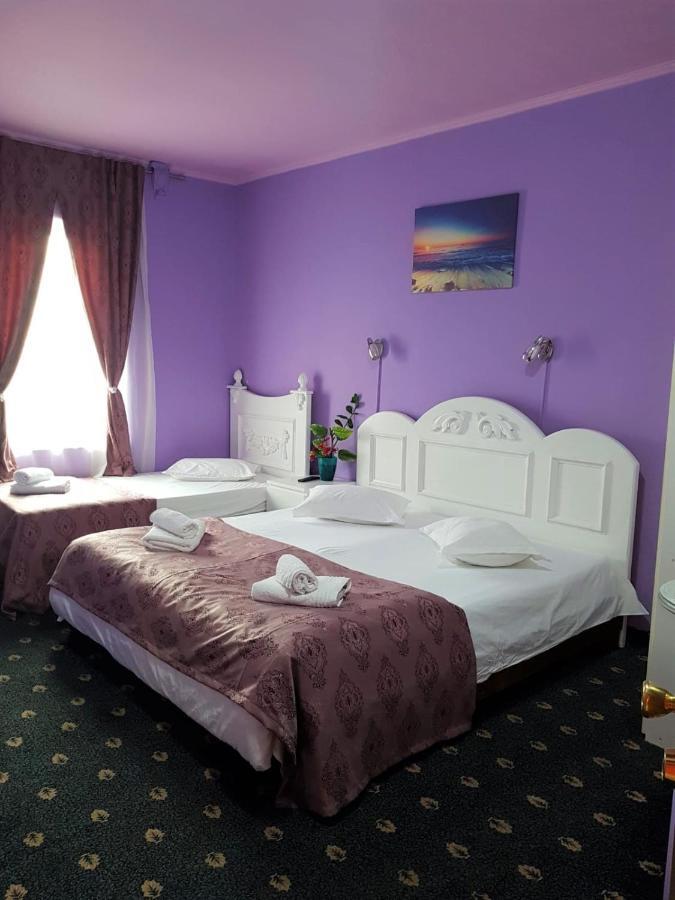 Hotel Darosy Arad Buitenkant foto